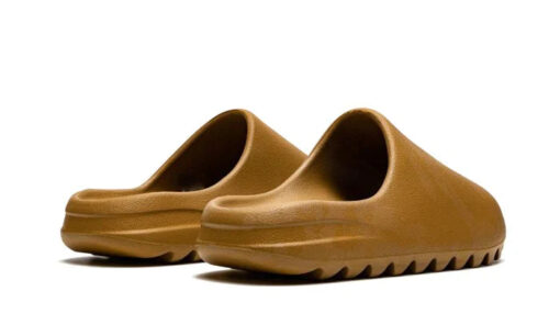 Yeezy Slide Ochre - Image 3