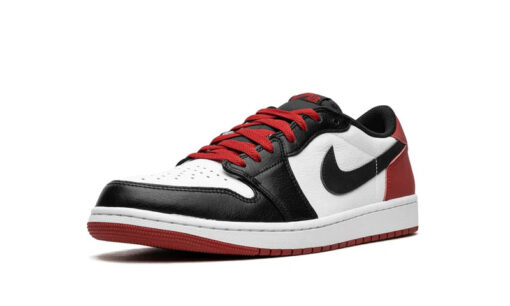 Air Jordan 1 Low OG Black Toe - Image 2