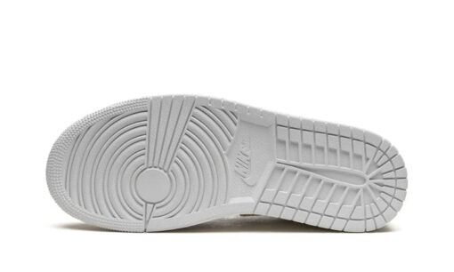 Air Jordan 1 Low SE Craft Tech Grey - Image 4