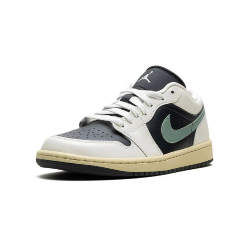 Air Jordan 1 Low 'Jade Smoke' Branco / Olive - Image 2