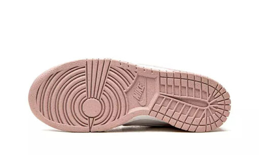 Dunk Low Pink Velvet - Image 4