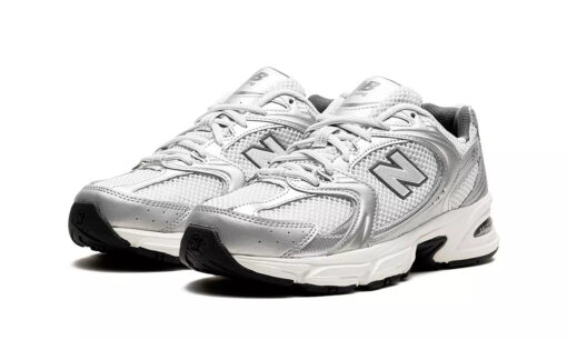 New Balance 530 'Grey Matter Silver Metallic' Cinza/Prata - Image 2