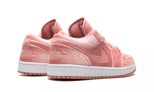 Air Jordan 1 Low SE Pink Velvet - Image 3