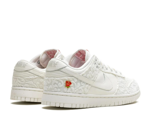 Nike Dunk Low 'Give Her Flowers' Branco - Image 4