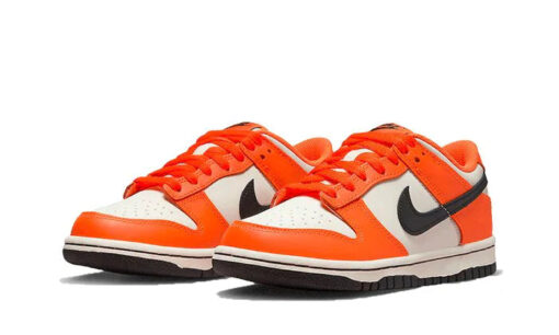 Dunk Low Halloween GS (2022) - Image 2