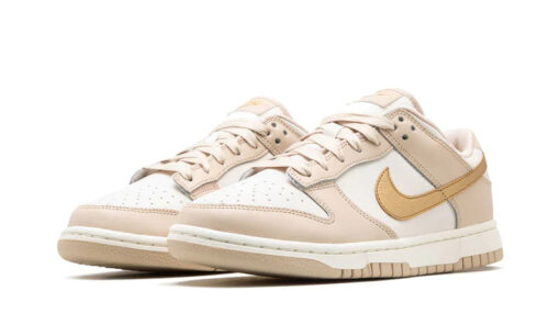 Nike Dunk Low 'Metallic Gold' Dourado - Image 2