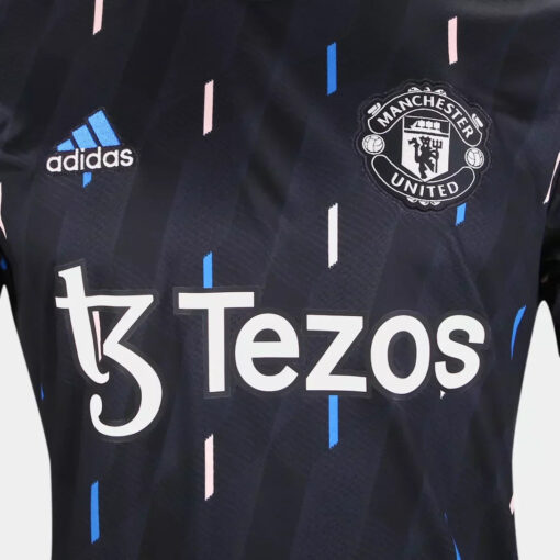 Camisa Manchester United pré jogo 23/24 - Image 3