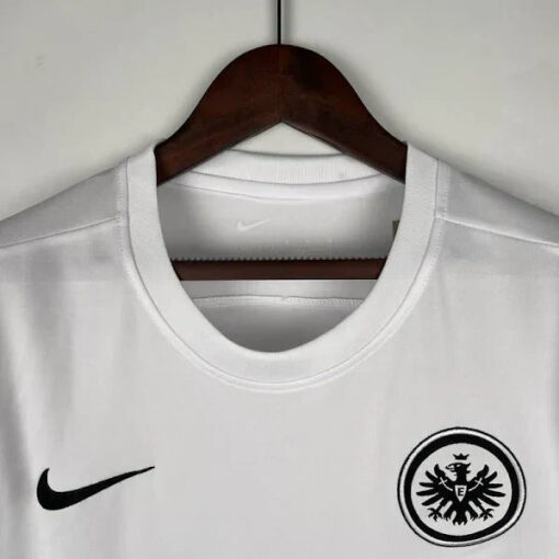 Eintracht Frankfurt edição especial 23/24 - Image 3